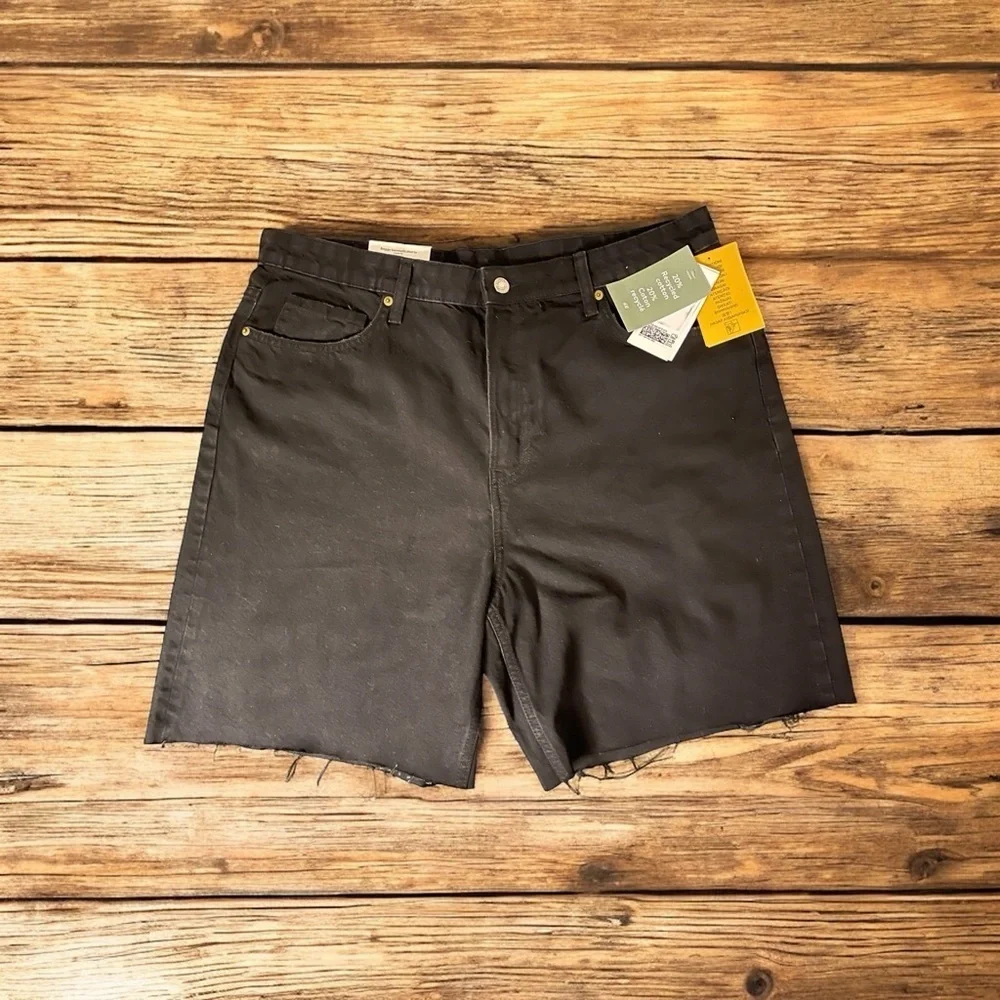 New!! H&M Baggy Bermuda Shorts